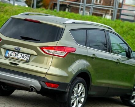 Зеленый Форд Куга, объемом двигателя 2 л и пробегом 206 тыс. км за 8100 $, фото 6 на Automoto.ua