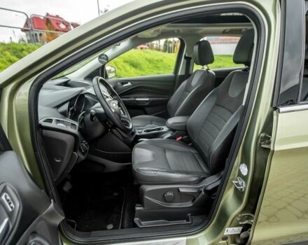 Зеленый Форд Куга, объемом двигателя 2 л и пробегом 206 тыс. км за 8100 $, фото 23 на Automoto.ua