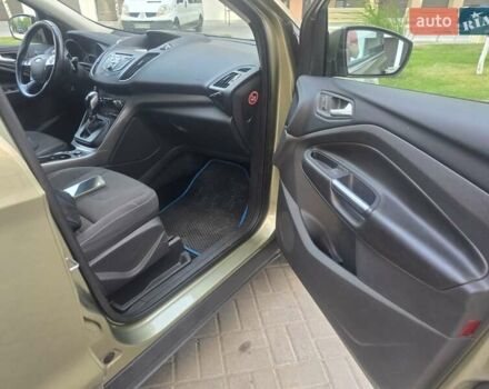 Зеленый Форд Куга, объемом двигателя 2 л и пробегом 113 тыс. км за 13000 $, фото 13 на Automoto.ua