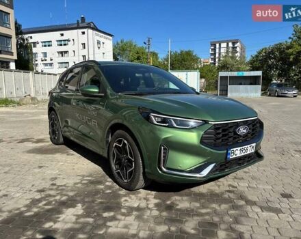 Зеленый Форд Куга, объемом двигателя 1.5 л и пробегом 1 тыс. км за 37000 $, фото 2 на Automoto.ua
