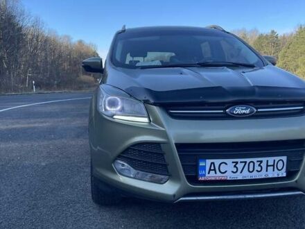 Зелений Форд Куга, об'ємом двигуна 2 л та пробігом 196 тис. км за 12000 $, фото 1 на Automoto.ua