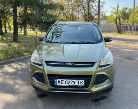 Зелений Форд Куга, об'ємом двигуна 2 л та пробігом 180 тис. км за 12500 $, фото 1 на Automoto.ua