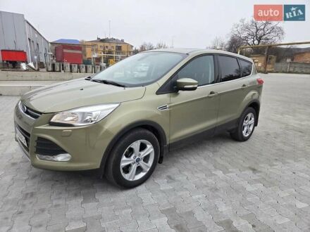 Зелений Форд Куга, об'ємом двигуна 2 л та пробігом 262 тис. км за 13300 $, фото 1 на Automoto.ua