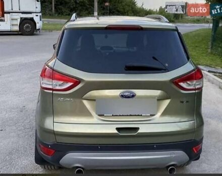 Зеленый Форд Куга, объемом двигателя 2 л и пробегом 185 тыс. км за 12100 $, фото 1 на Automoto.ua
