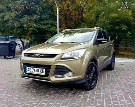 Зеленый Форд Куга, объемом двигателя 2 л и пробегом 108 тыс. км за 12300 $, фото 1 на Automoto.ua