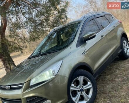 Зеленый Форд Куга, объемом двигателя 2 л и пробегом 177 тыс. км за 12300 $, фото 1 на Automoto.ua