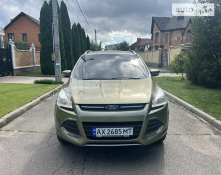 Зелений Форд Куга, об'ємом двигуна 2 л та пробігом 170 тис. км за 12700 $, фото 1 на Automoto.ua