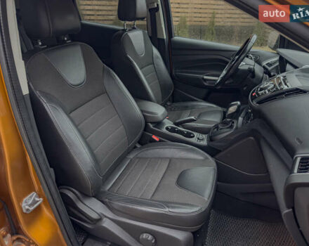 Помаранчевий Форд Куга, об'ємом двигуна 2 л та пробігом 249 тис. км за 14950 $, фото 98 на Automoto.ua