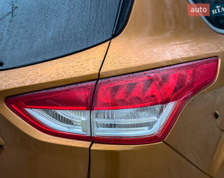 Помаранчевий Форд Куга, об'ємом двигуна 2 л та пробігом 249 тис. км за 14950 $, фото 52 на Automoto.ua