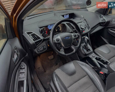 Помаранчевий Форд Куга, об'ємом двигуна 2 л та пробігом 249 тис. км за 14950 $, фото 62 на Automoto.ua