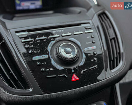 Помаранчевий Форд Куга, об'ємом двигуна 2 л та пробігом 249 тис. км за 14950 $, фото 71 на Automoto.ua