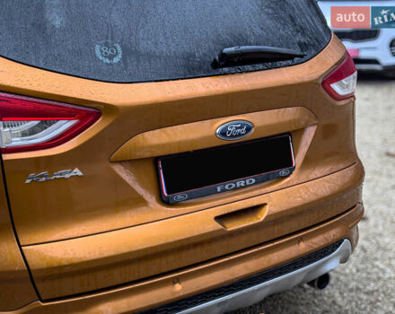 Помаранчевий Форд Куга, об'ємом двигуна 2 л та пробігом 249 тис. км за 14950 $, фото 50 на Automoto.ua