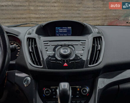 Помаранчевий Форд Куга, об'ємом двигуна 2 л та пробігом 249 тис. км за 14950 $, фото 88 на Automoto.ua