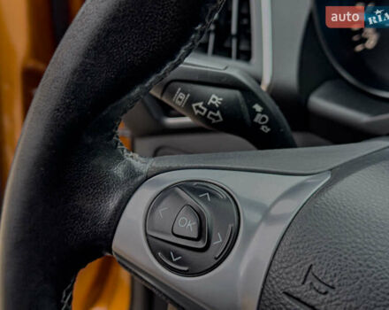 Помаранчевий Форд Куга, об'ємом двигуна 2 л та пробігом 249 тис. км за 14950 $, фото 74 на Automoto.ua