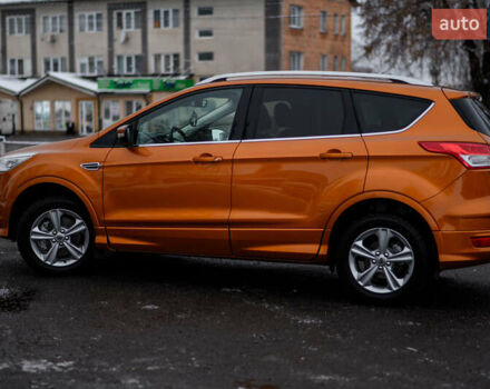 Оранжевый Форд Куга, объемом двигателя 2 л и пробегом 237 тыс. км за 14600 $, фото 5 на Automoto.ua