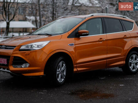Форд Куга 2014 в Дубно на Automoto.ua Оранжевый Форд Куга, объемом двигателя 2 л и пробегом 237 тыс. км за 14600 $, фото 1 на Automoto.ua