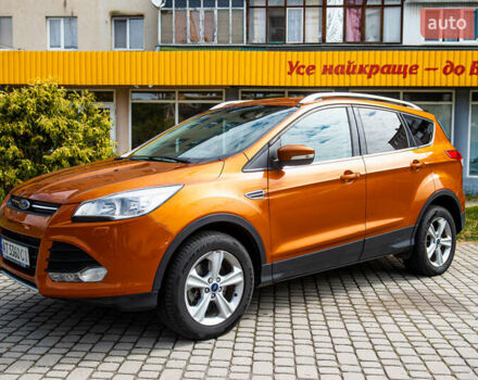 Оранжевый Форд Куга, объемом двигателя 2 л и пробегом 128 тыс. км за 15200 $, фото 1 на Automoto.ua