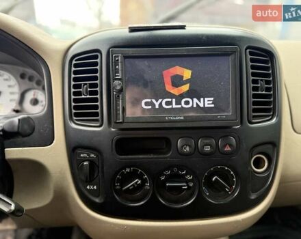 Черный Форд Маверик, объемом двигателя 2 л и пробегом 290 тыс. км за 3600 $, фото 13 на Automoto.ua