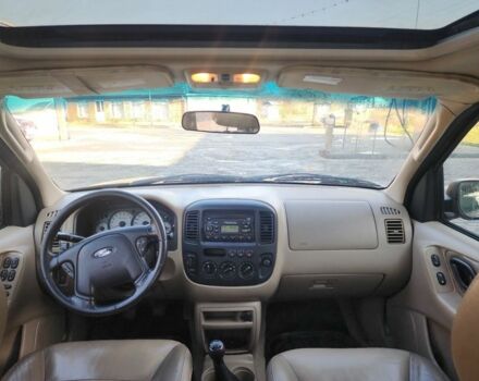 Черный Форд Маверик, объемом двигателя 2 л и пробегом 292 тыс. км за 3700 $, фото 3 на Automoto.ua