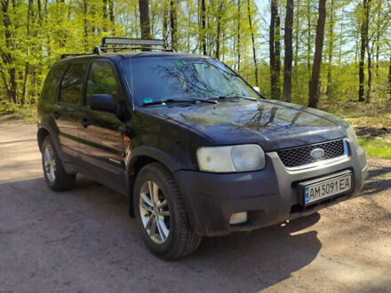 Черный Форд Маверик, объемом двигателя 2 л и пробегом 50 тыс. км за 5500 $, фото 1 на Automoto.ua