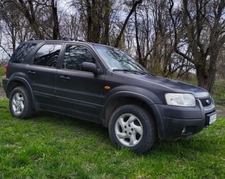 Чорний Форд Маверік, об'ємом двигуна 2 л та пробігом 300 тис. км за 3600 $, фото 1 на Automoto.ua