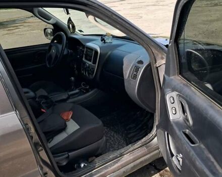 Коричневый Форд Маверик, объемом двигателя 2.3 л и пробегом 270 тыс. км за 5400 $, фото 4 на Automoto.ua