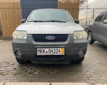 Серый Форд Маверик, объемом двигателя 2.3 л и пробегом 250 тыс. км за 3000 $, фото 2 на Automoto.ua