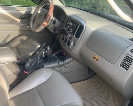 Форд Маверик 2005 в Краматорске на Automoto.ua Зеленый Форд Маверик, объемом двигателя 2.3 л и пробегом 322 тыс. км за 3600 $, фото 1 на Automoto.ua