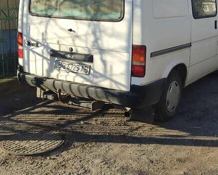 Белый Форд Model T, объемом двигателя 2.5 л и пробегом 396 тыс. км за 4000 $, фото 4 на Automoto.ua