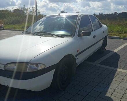 Белый Форд Мондео, объемом двигателя 1.6 л и пробегом 255 тыс. км за 1350 $, фото 1 на Automoto.ua