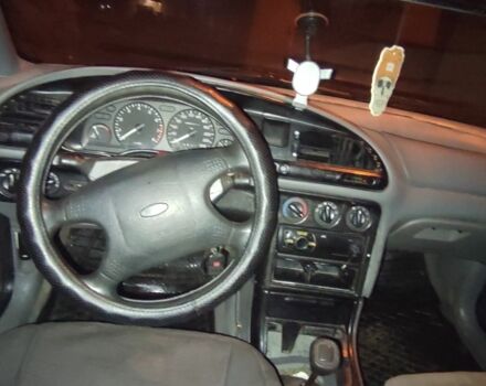 Белый Форд Мондео, объемом двигателя 0 л и пробегом 250 тыс. км за 1192 $, фото 6 на Automoto.ua