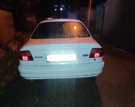 Белый Форд Мондео, объемом двигателя 0 л и пробегом 250 тыс. км за 1192 $, фото 3 на Automoto.ua