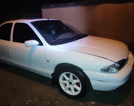 Белый Форд Мондео, объемом двигателя 0 л и пробегом 250 тыс. км за 1192 $, фото 2 на Automoto.ua