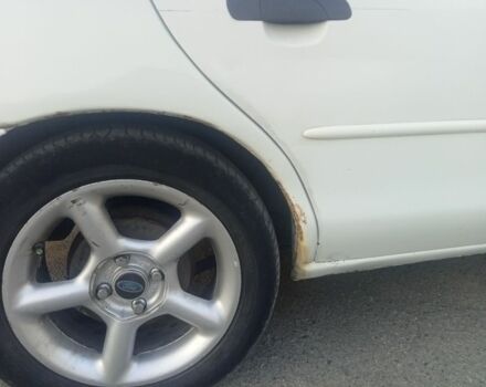 Белый Форд Мондео, объемом двигателя 2 л и пробегом 378 тыс. км за 1700 $, фото 4 на Automoto.ua