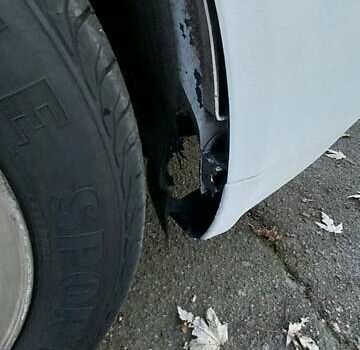 Белый Форд Мондео, объемом двигателя 1.8 л и пробегом 170 тыс. км за 3556 $, фото 17 на Automoto.ua