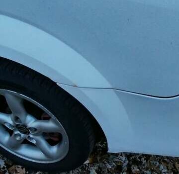 Белый Форд Мондео, объемом двигателя 1.8 л и пробегом 170 тыс. км за 3556 $, фото 11 на Automoto.ua