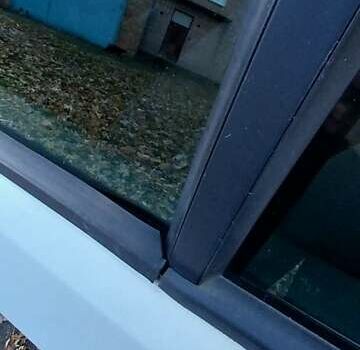 Белый Форд Мондео, объемом двигателя 1.8 л и пробегом 170 тыс. км за 3556 $, фото 19 на Automoto.ua