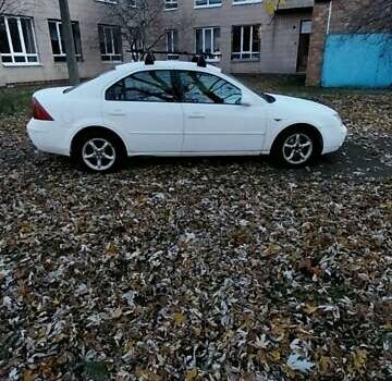 Белый Форд Мондео, объемом двигателя 1.8 л и пробегом 170 тыс. км за 3556 $, фото 3 на Automoto.ua