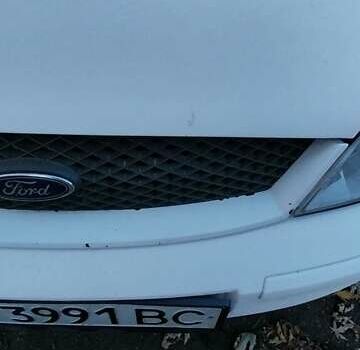 Белый Форд Мондео, объемом двигателя 1.8 л и пробегом 170 тыс. км за 3556 $, фото 6 на Automoto.ua