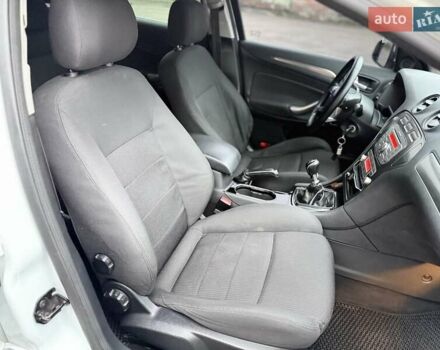 Белый Форд Мондео, объемом двигателя 1.8 л и пробегом 385 тыс. км за 5600 $, фото 13 на Automoto.ua