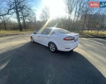 Белый Форд Мондео, объемом двигателя 1.6 л и пробегом 278 тыс. км за 6700 $, фото 9 на Automoto.ua