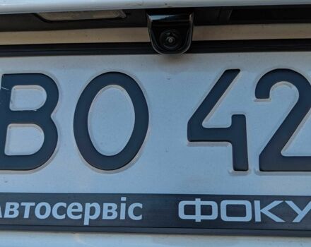Белый Форд Мондео, объемом двигателя 2 л и пробегом 227 тыс. км за 8200 $, фото 17 на Automoto.ua