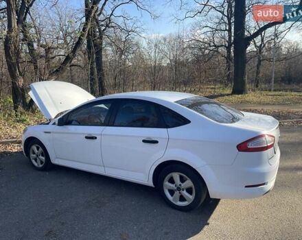 Белый Форд Мондео, объемом двигателя 1.6 л и пробегом 278 тыс. км за 6700 $, фото 8 на Automoto.ua