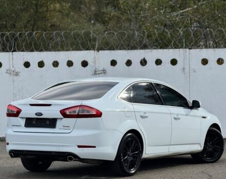 Белый Форд Мондео, объемом двигателя 2 л и пробегом 179 тыс. км за 8450 $, фото 2 на Automoto.ua