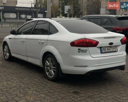 Білий Форд Мондео, об'ємом двигуна 2 л та пробігом 212 тис. км за 7800 $, фото 9 на Automoto.ua