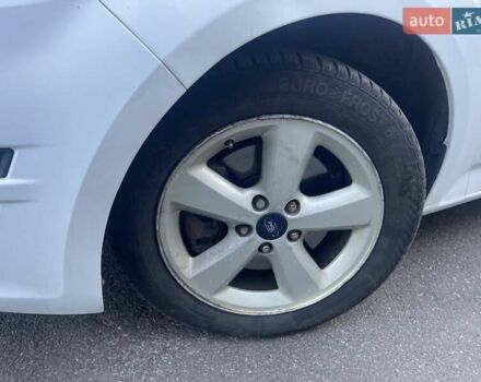 Белый Форд Мондео, объемом двигателя 1.6 л и пробегом 278 тыс. км за 6700 $, фото 7 на Automoto.ua