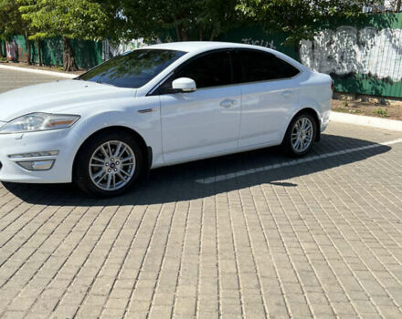 Белый Форд Мондео, объемом двигателя 2 л и пробегом 183 тыс. км за 8500 $, фото 9 на Automoto.ua