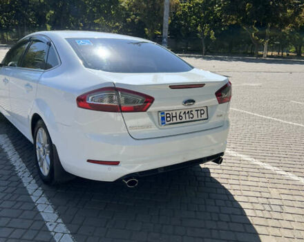 Белый Форд Мондео, объемом двигателя 2 л и пробегом 183 тыс. км за 8500 $, фото 6 на Automoto.ua