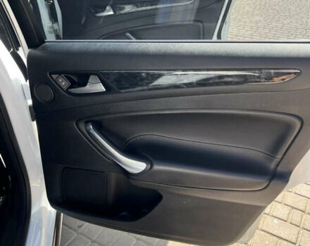 Белый Форд Мондео, объемом двигателя 2 л и пробегом 183 тыс. км за 8500 $, фото 31 на Automoto.ua