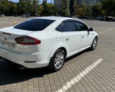 Белый Форд Мондео, объемом двигателя 2 л и пробегом 183 тыс. км за 8500 $, фото 4 на Automoto.ua